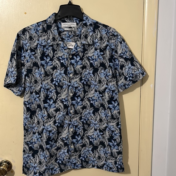 Nickel & Iron Hawaiian Print Men Collared and Button-down Shirt. NWT Size Large. - Picture 2 of 6